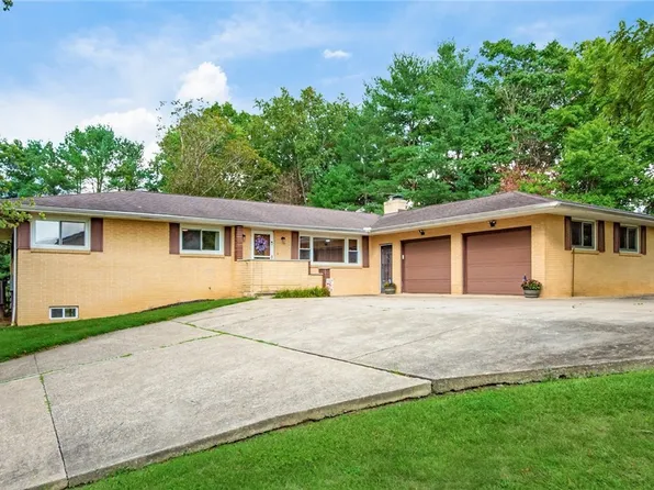 2620 E Newman St, Zanesville, OH 43701