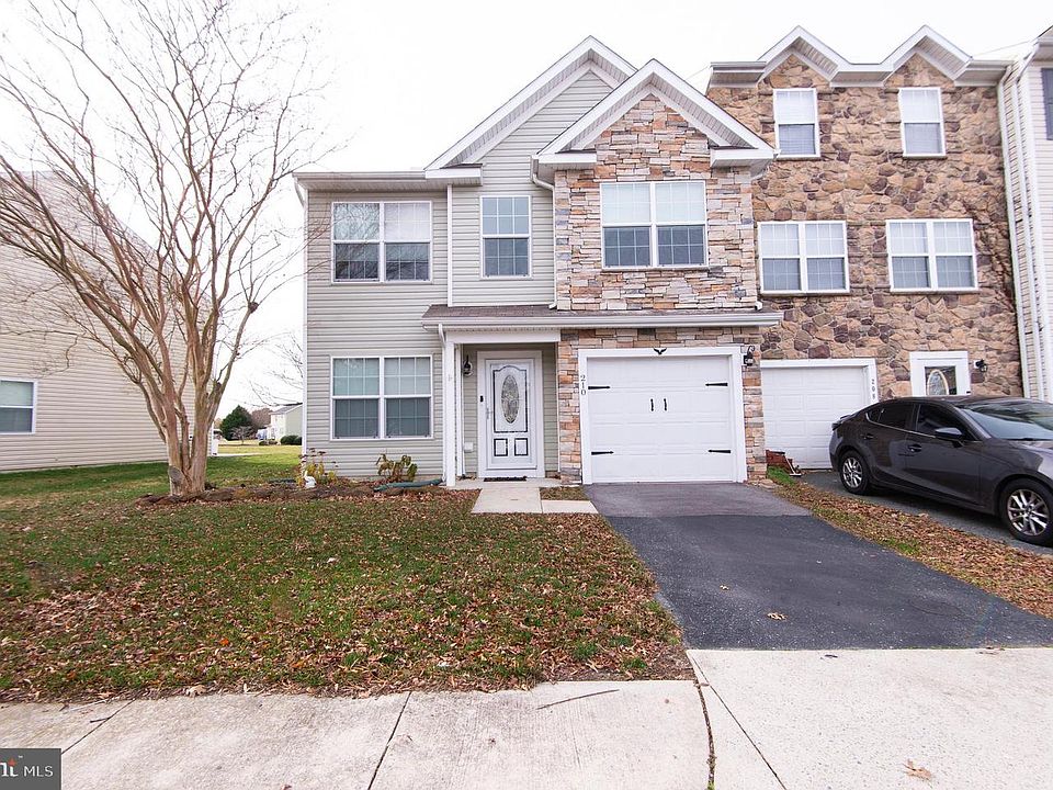 1st image of 210 Wood Duck Dr