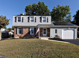 721 Bentley Ln, Somerdale, NJ 08083