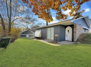 1052 Logan St, Phillipsburg, NJ 08865