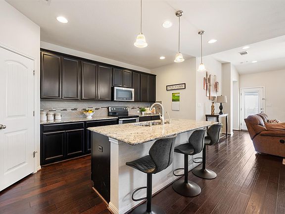 4th image of 17221 Brittle Ln