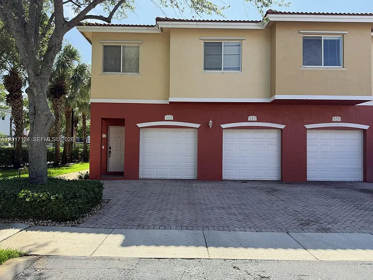 3335 Palomino Dr #311-3 — Photo 1