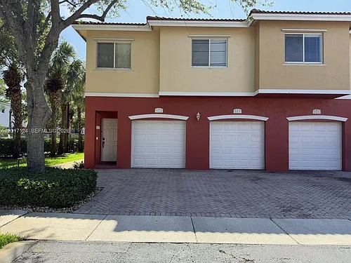 3335 Palomino Dr #311-3 Photo 1