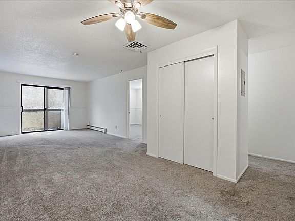 5th image of 3233 Lakeside Dr APT 110