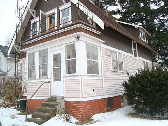2nd image of 206 Lincoln Ave