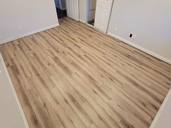 3rd image of 2272 Drayton Ave