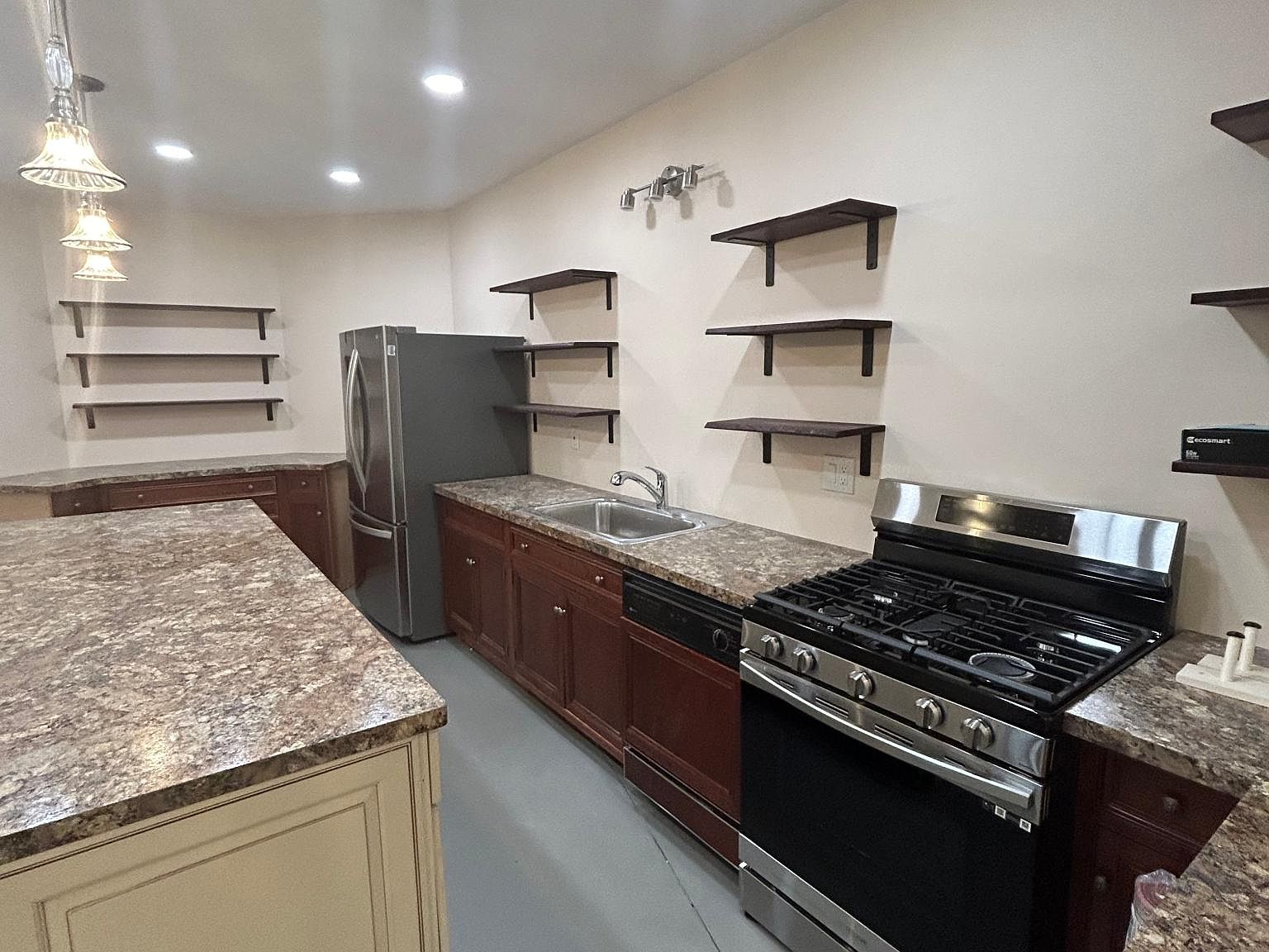 369 Smith Rd, Pittsford, NY 14534 Zillow