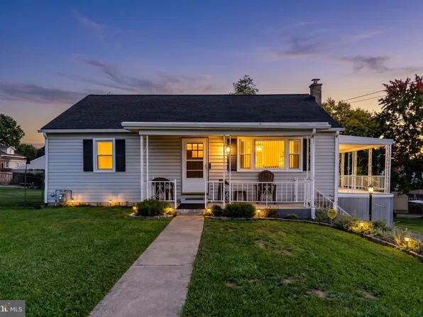 736 Chambers St, Steelton, PA 17113