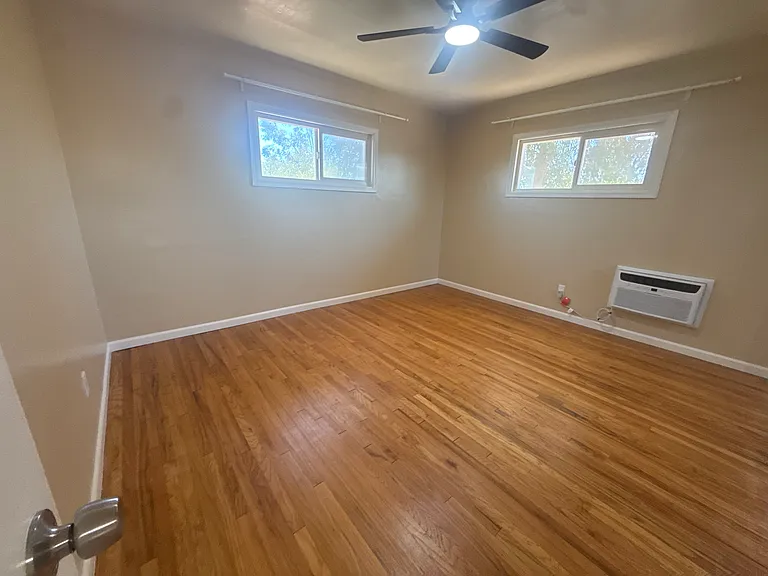 5457 Dorothy Dr — Photo 7