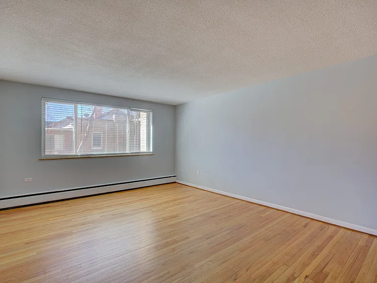 Kent Apartments — Photo 34