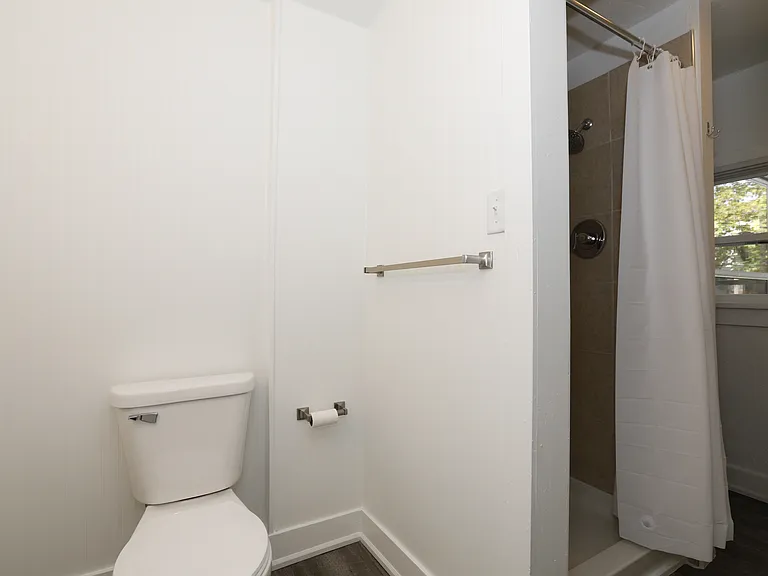 721 Guilford St #A — Photo 18