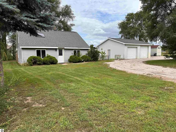 4440 Vance Rd, Traverse City, MI 49685