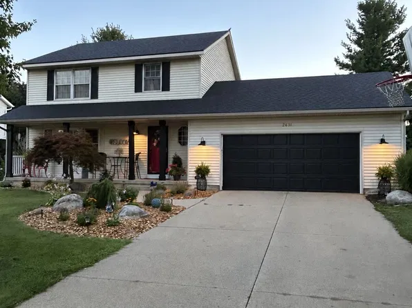 2631 Gregory Dr SW, Jenison, MI 49428