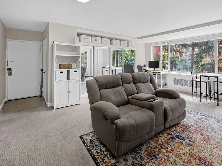 1211 Arlington Blvd #506 — Photo 4