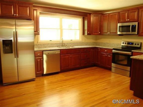 4th image of 351 Mockingbird Dr