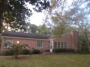 909 E 2nd St, Sweeny, TX 77480