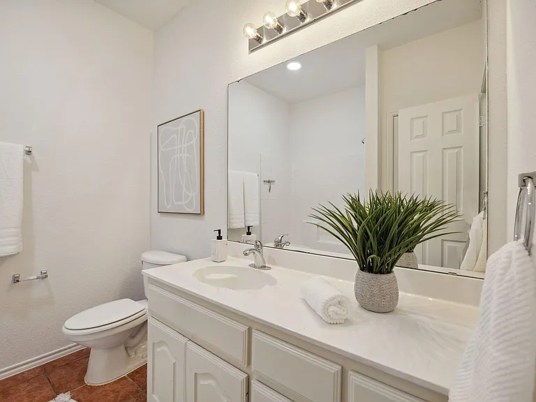 3224 Porma — Photo 19
