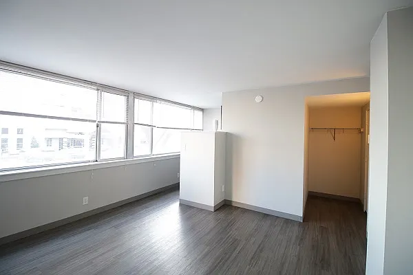 1671 N. Prospect Ave. — Photo 77