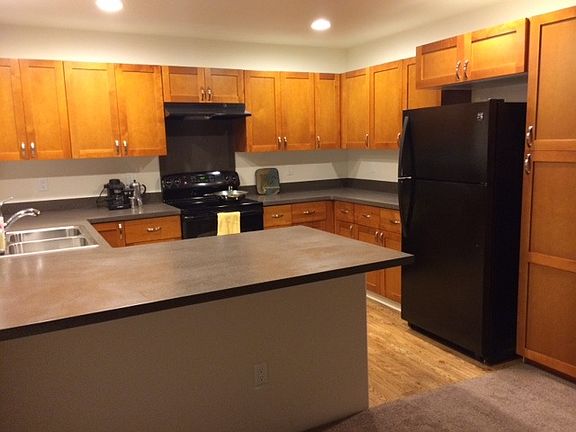 Spacious modern kitchen