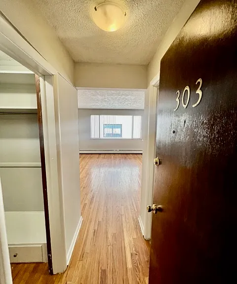 Corona Manor Apartments — Photo 12