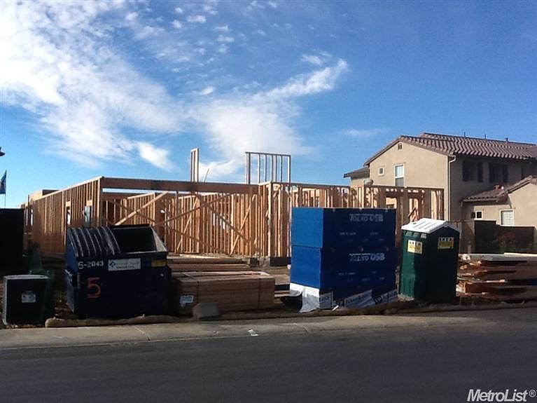 2nd image of 3550 Leonardo Way