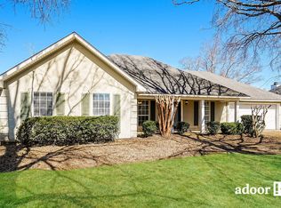 615 Olympic Dr, Flowood, MS 39232