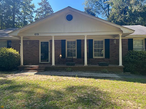 2nd image of 619 Laurel Dr