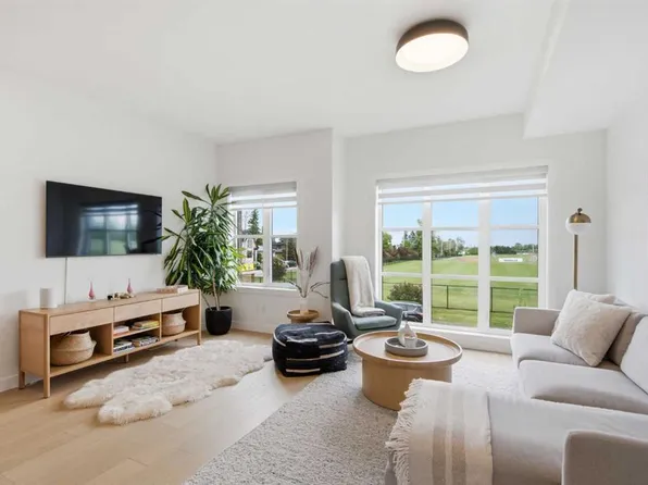 5111 E 19th St SW, Calgary, AB T2T 5E2