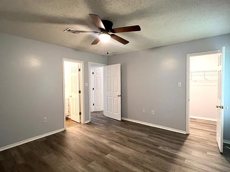 13181 Warren Dr — Photo 13