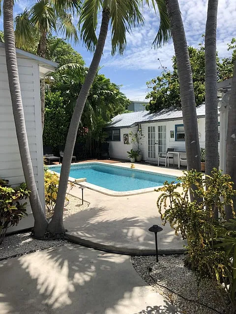 1 bed, 368 sqft, $2,675 — Photo 2