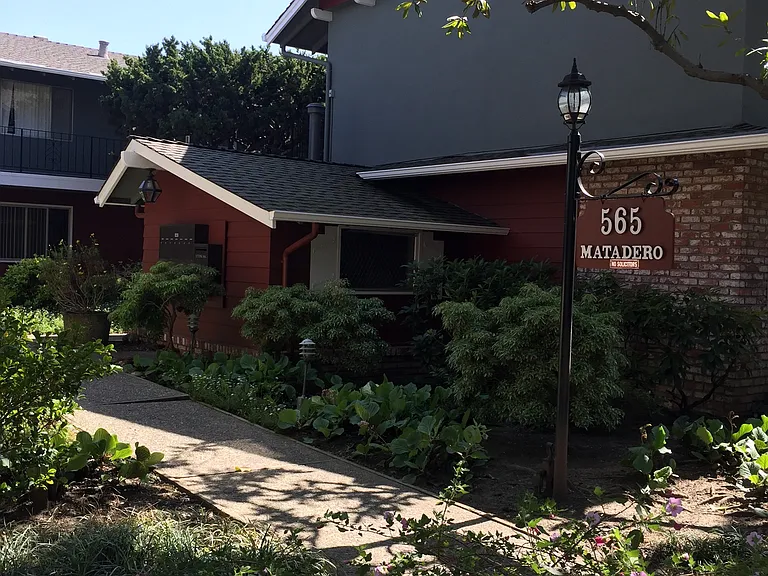 565 Matadero Ave #14 — Photo 14