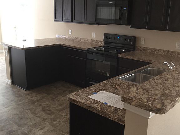 5th image of 3016 Nara Vista Trl