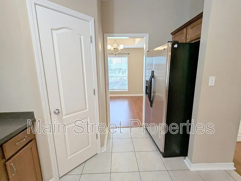 5963 Ashton Woods Cir — Photo 11