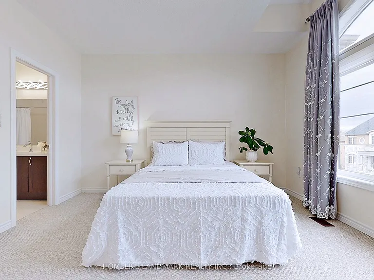 75 Mitchell Pl — Photo 36