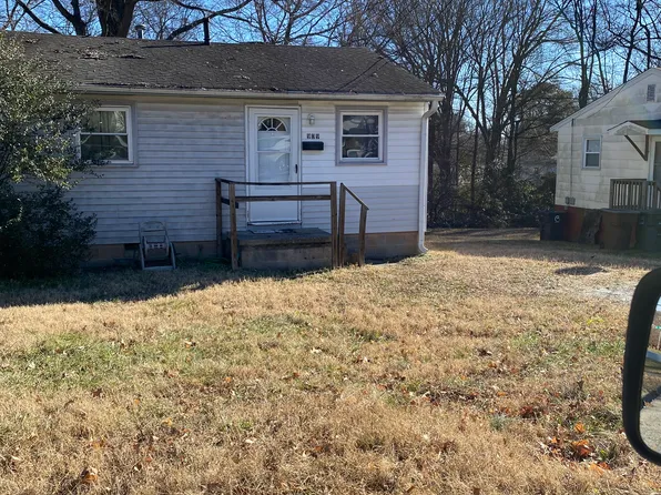 909 Dunbar St, Greensboro, NC 27401