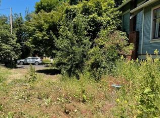 3944 SE Ivon St, Portland, OR 97202