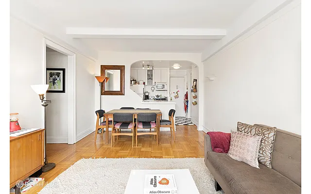 Rented by Douglas Elliman | media 14