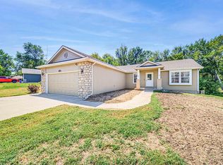 422 Navajo Rd, Junction City, KS 66441