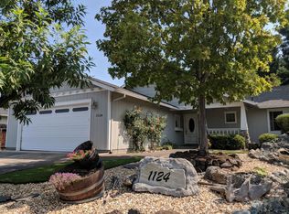 1124 Coachman Dr, Central Pt, OR 97502