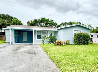 3751 NW 8th St, Lauderhill, FL 33311