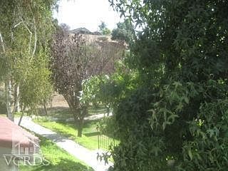5th image of 972 Quarterhorse Ln