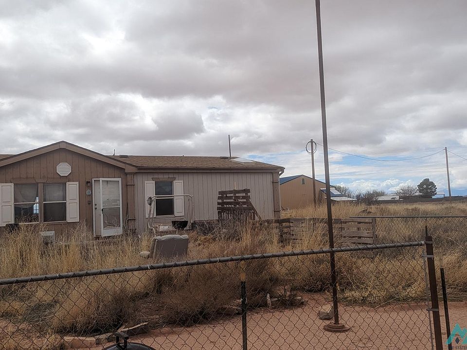 2nd image of 487 Riata Rd