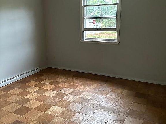 4th image of 1300 Kimber Ave