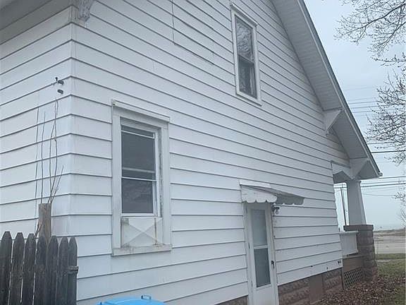 4th image of 2733 W Erie Ave