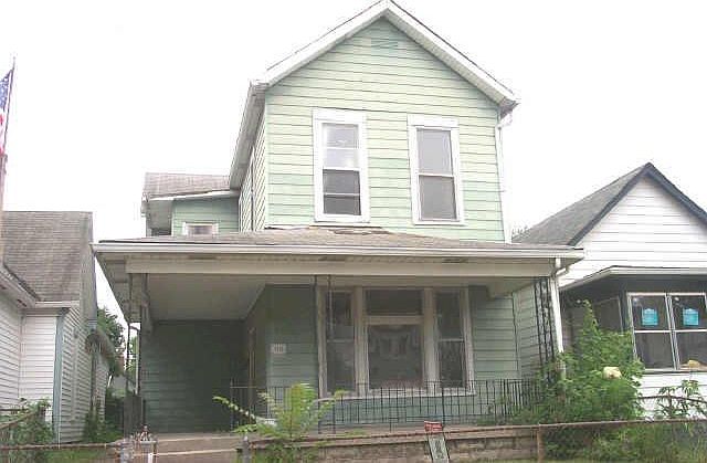 1st image of 1143 E Hoyt Ave