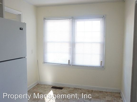 5th image of 527 Spaulding St
