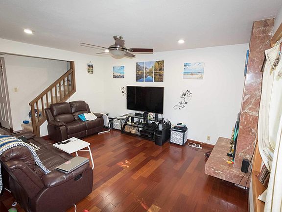4th image of 1046 Whitebick Dr