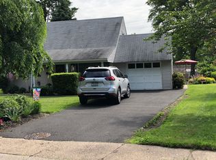 29 Rorer Ave, Hatboro, PA 19040