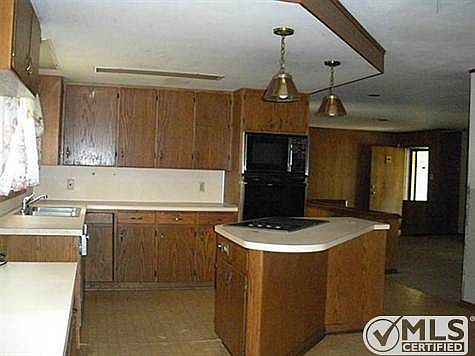 5th image of 408 S 16th St