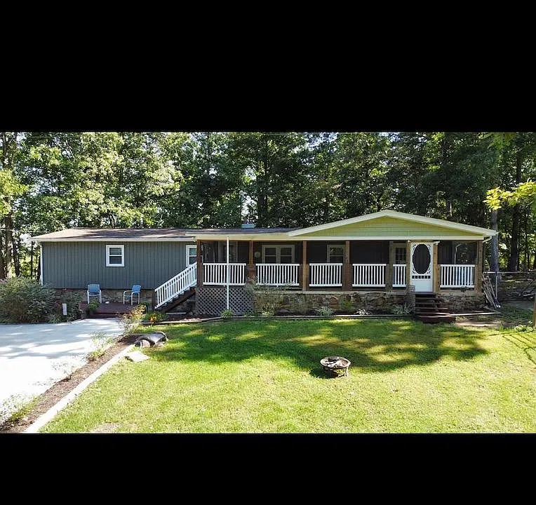 1053 Summerfield Ln